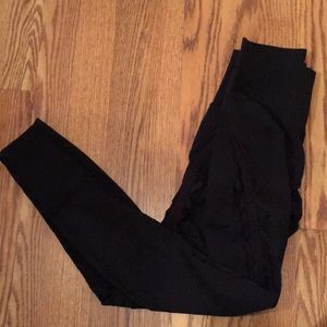 Lululemon 7/8 Pant - Size 4